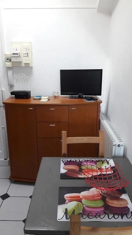 Apartment Studio Rue Chardon Lagache *