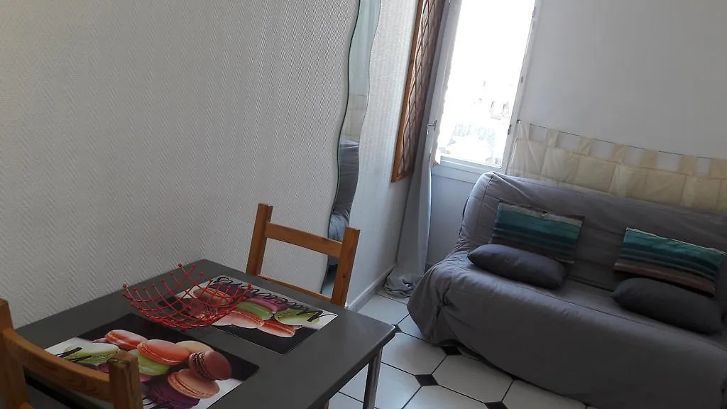 Apartment Studio Rue Chardon Lagache *